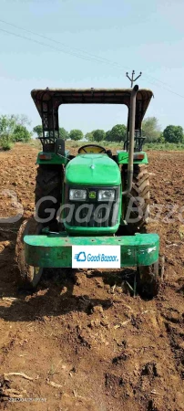 John Deere 5050 D