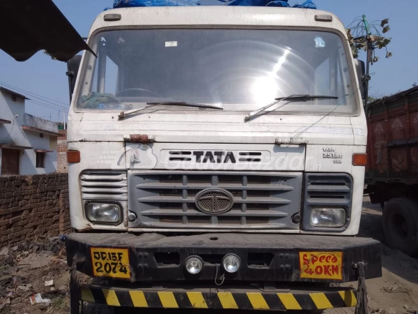 TATA MOTORS LPTK 2518