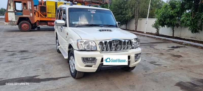 MAHINDRA SCORPIO