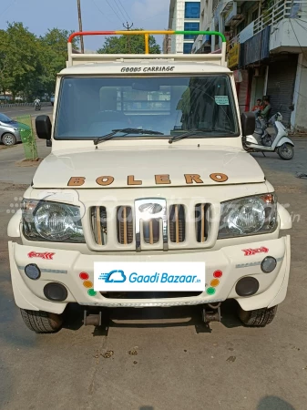 MAHINDRA Bolero Maxitruck Plus