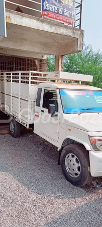 MAHINDRA Bolero Pik-Up