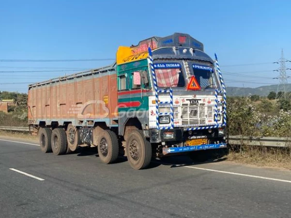 TATA MOTORS LPT 3718