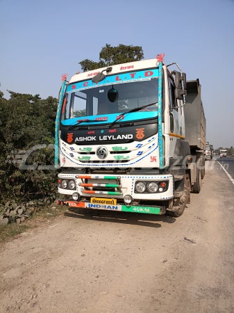 ASHOK LEYLAND AL 5525