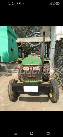 John Deere 3028 EN