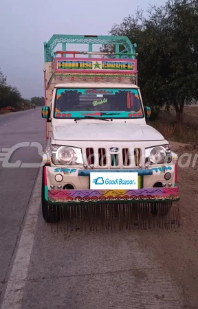 MAHINDRA Bolero Pik-Up