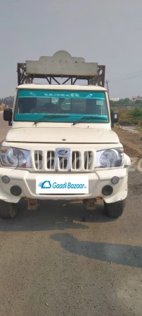 MAHINDRA Bolero Maxitruck Plus