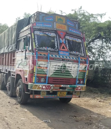 ASHOK LEYLAND 3718