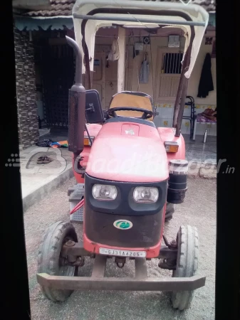 Captain Tractors 200 Di