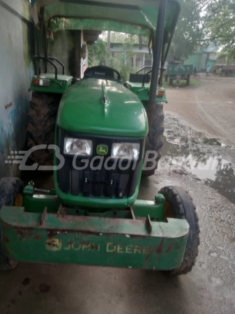 John Deere 5045 D