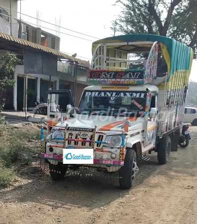 MAHINDRA Bolero Pik-Up