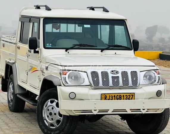 MAHINDRA Bolero Camper