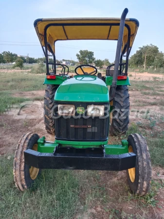 John Deere 5038 D