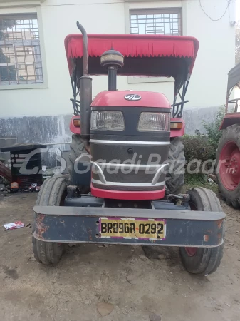 MAHINDRA 265