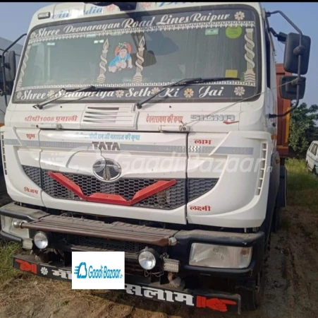 TATA MOTORS Signa 5525.S