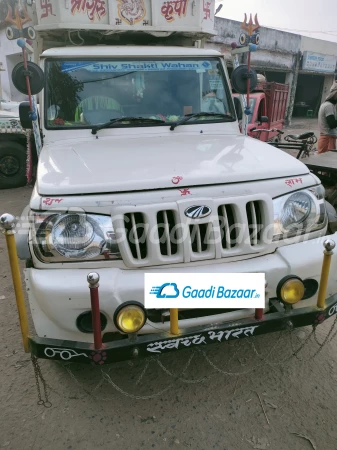 MAHINDRA Bolero Pik-Up