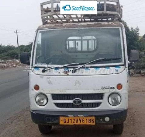 MAHINDRA BOLERO MAXI TRUCK PLUS