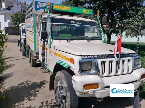 MAHINDRA Bolero Camper