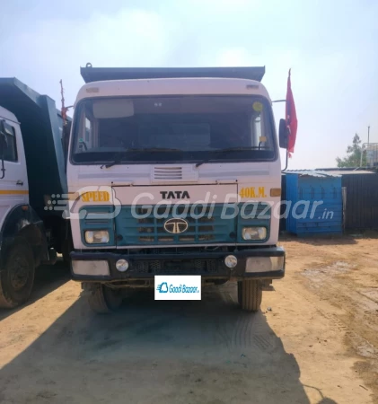 Tata Motors Signa 2825