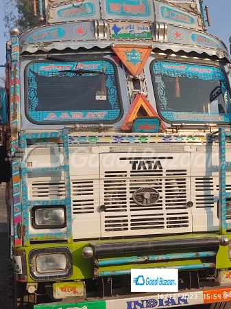 TATA MOTORS  2213