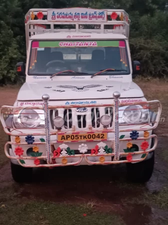 MAHINDRA BOLERO