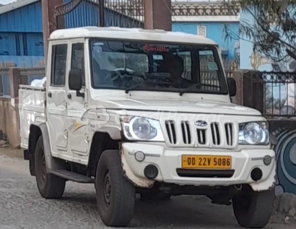 MAHINDRA Bolero Camper