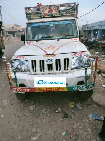 MAHINDRA Bolero Pik-Up