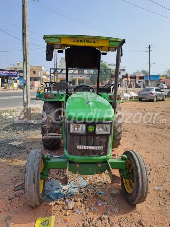 John Deere 5045 D