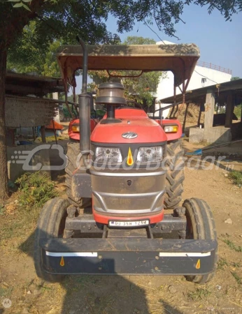 MAHINDRA Yuvo 275 Di