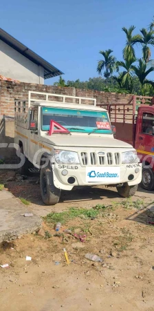 MAHINDRA Bolero Pik-Up