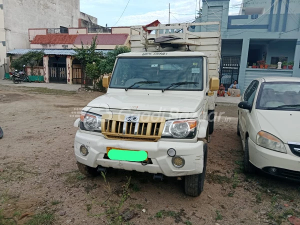 MAHINDRA Bolero Pik-Up