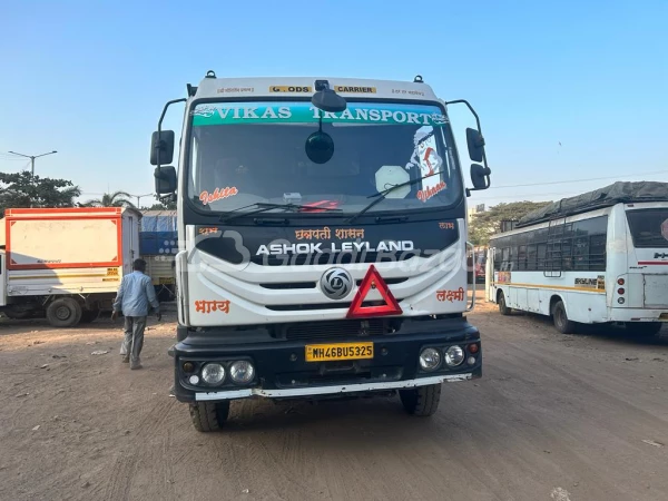 ASHOK LEYLAND AL 2820