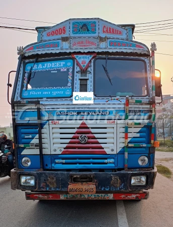 ASHOK LEYLAND U 3718