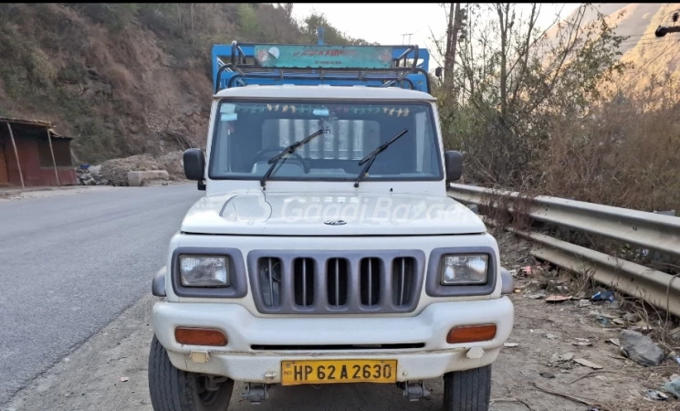 MAHINDRA Bolero Camper