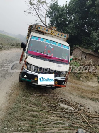 MAHINDRA SUPRO MINI TRUCK