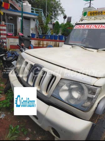 MAHINDRA Bolero Maxitruck Plus