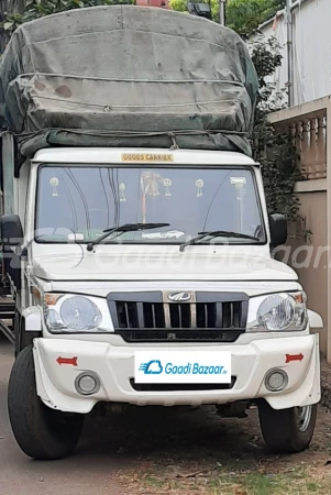 MAHINDRA Bolero Maxitruck Plus