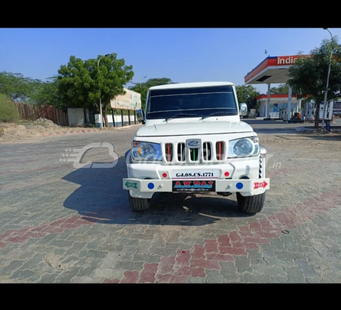 MAHINDRA Bolero Camper