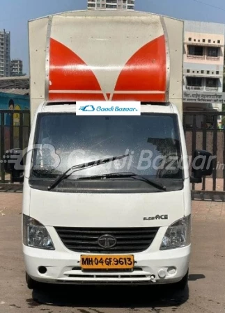 MAHINDRA Bolero Maxitruck CBC