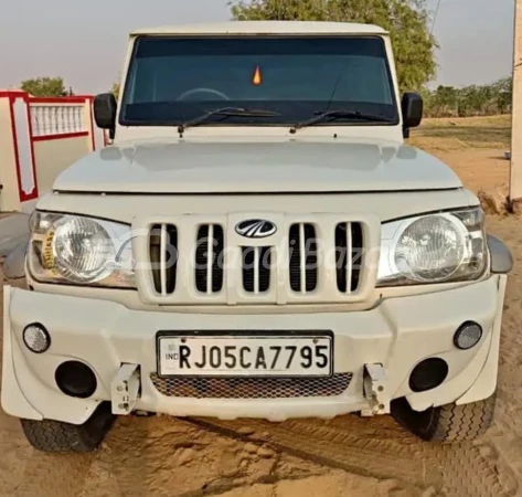 MAHINDRA Bolero Camper