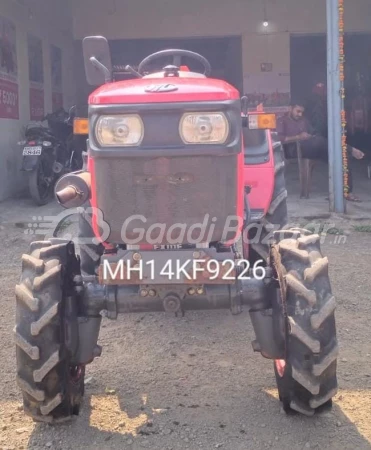 MAHINDRA 585 Di