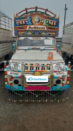 MAHINDRA Bolero Pik-Up