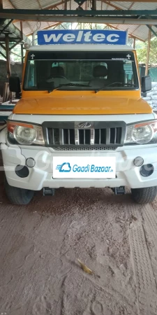 MAHINDRA Bolero Pik-Up