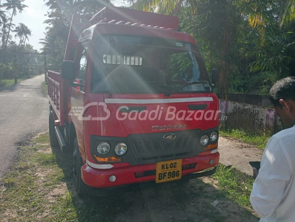 MAHINDRA Loadking Optimo Pride