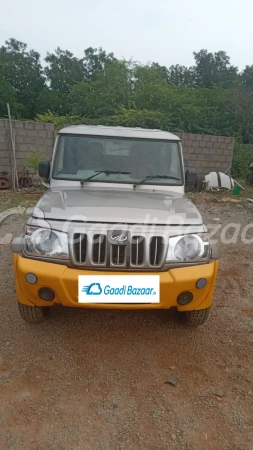 MAHINDRA Bolero Camper