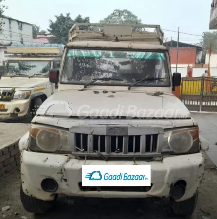 MAHINDRA Bolero Camper