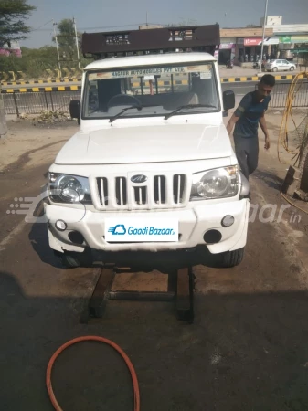 MAHINDRA Bolero Pik-Up