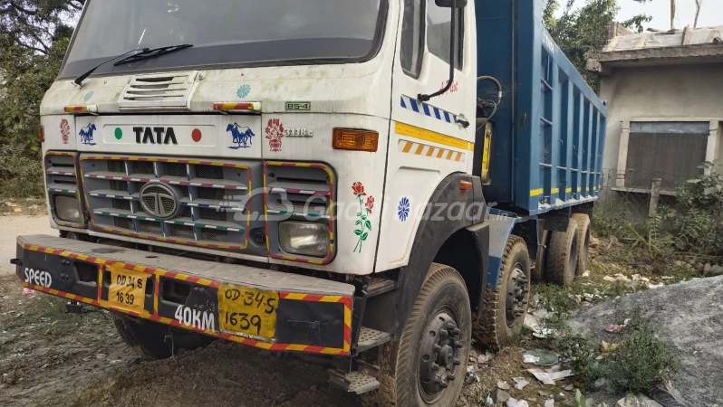 TATA MOTORS LPK 3118