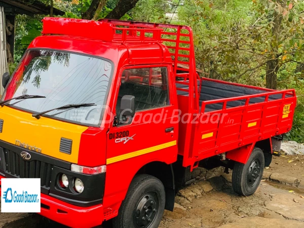 MAHINDRA DI 3200