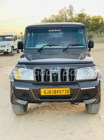 MAHINDRA Bolero Camper