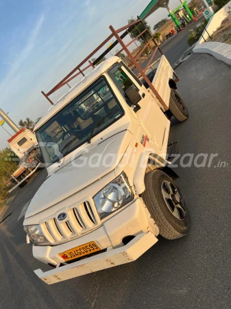 MAHINDRA Bolero Maxitruck Plus